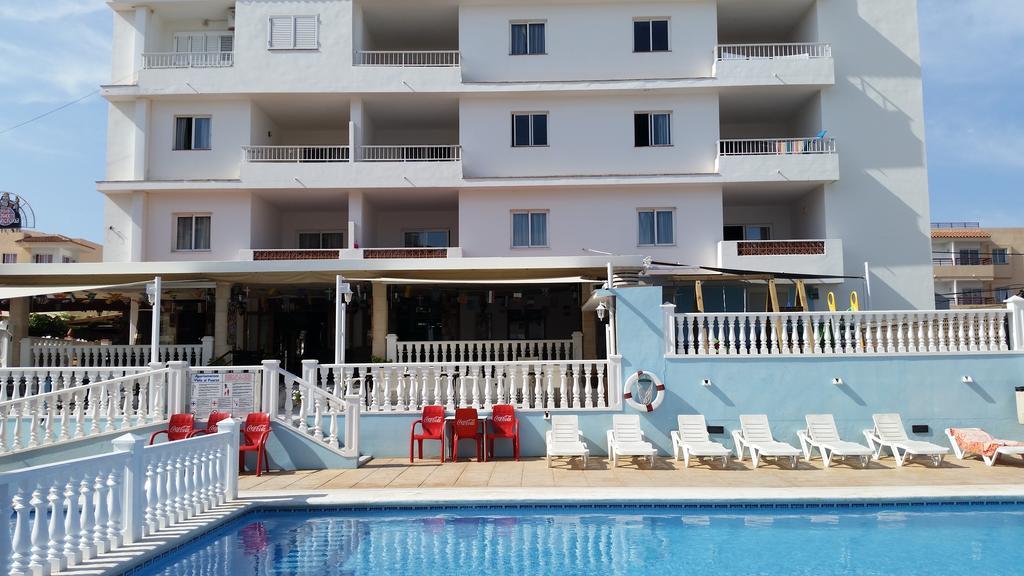 Apartamentos Vista Al Puerto San Antonio  Kamer foto